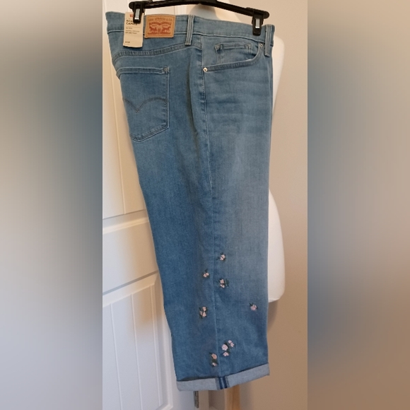 Nwt Levi's shaping capris sz 20 W - Picture 1 of 10
